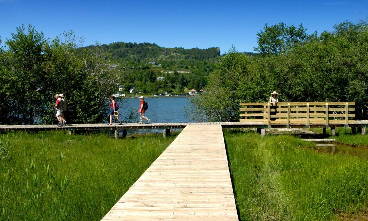 Camping Domaine Du Lac Chambon Murol Dış mekan fotoğraf