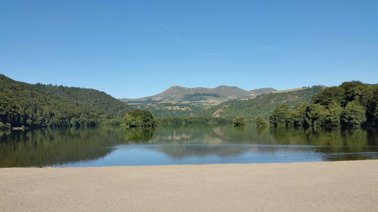 Camping Domaine Du Lac Chambon Murol Dış mekan fotoğraf