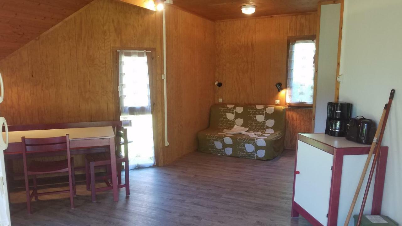 Camping Domaine Du Lac Chambon Murol Dış mekan fotoğraf